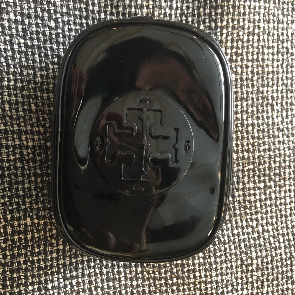 Cosmetic bag